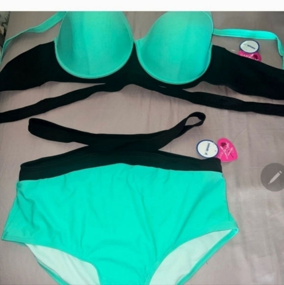Nwot Swimsuits for all gorgeous bikini size 22 GABIFRESH - Picture 2 of 7